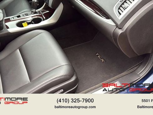 Used 2017 Acura TLX FWD image 19