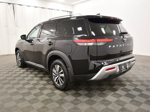 Used 2024 Nissan Pathfinder SL AWD/4WD image 5
