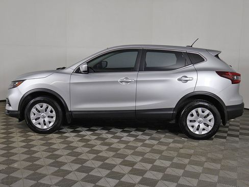 Used 2020 Nissan Rogue Sport S image 14