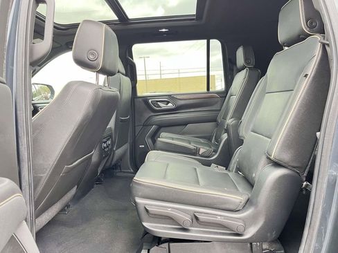 Used 2021 Chevrolet Suburban Premier w/ Premium Package image 27