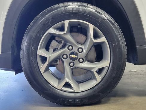 Used 2024 Chevrolet Trax LT w/ Driver Confidence Package FWD image 10