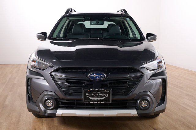 Used 2023 Subaru Outback Limited XT AWD/4WD image 2