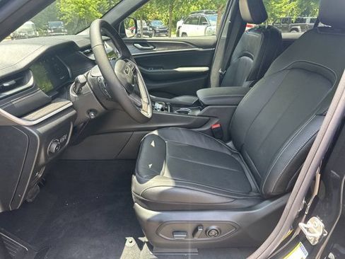 New 2026 Jeep Grand Cherokee Limited AWD/4WD image 9