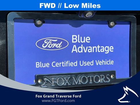 Used 2023 GMC Acadia SLT image 47