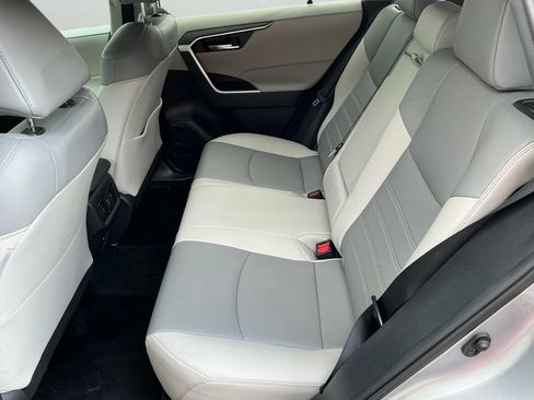 Used 2021 Toyota RAV4 XLE Premium AWD/4WD image 11