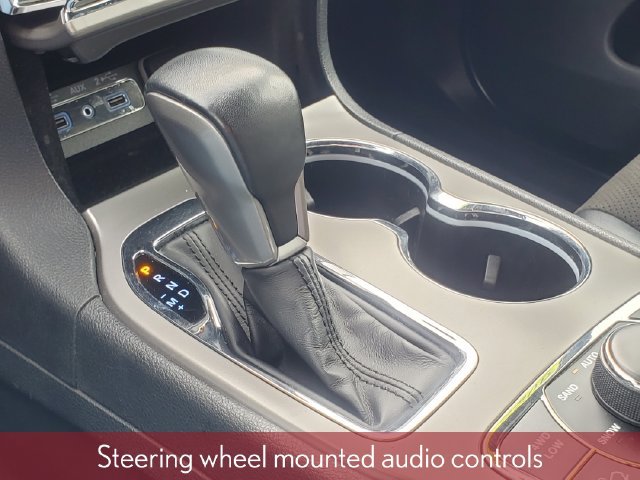 Used 2022 Jeep Grand Cherokee Laredo X AWD/4WD image 26