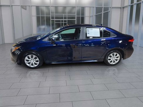 Used 2023 Toyota Corolla LE w/ Carpet Mat Package (TMS) FWD image 5