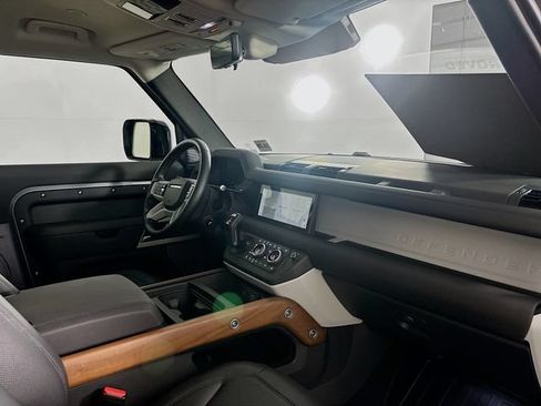 Used 2024 Land Rover Defender 90 S AWD/4WD image 29