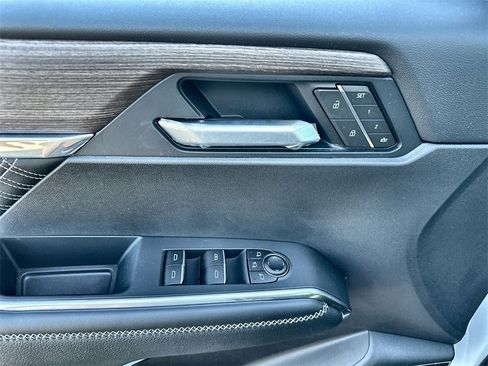 New 2026 GMC Acadia Denali w/ Super Cruise Package image 22