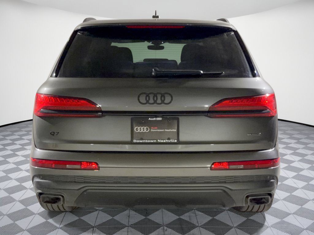 Certified 2025 Audi Q7 2.0T Premium w/ Convenience Plus Package AWD/4WD image 11