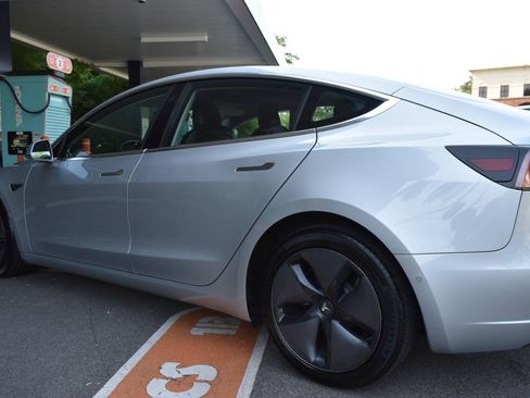 Used 2018 Tesla Model 3 Long Range AWD/4WD image 33