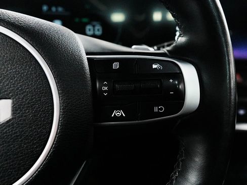 Used 2023 Kia Sportage EX w/ EX Premium Package image 23