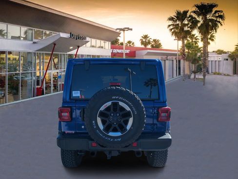 Used 2018 Jeep Wrangler Unlimited Sahara w/ LED Lighting Group image 4