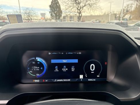 Used 2024 Ford F150 Lightning Lariat image 14