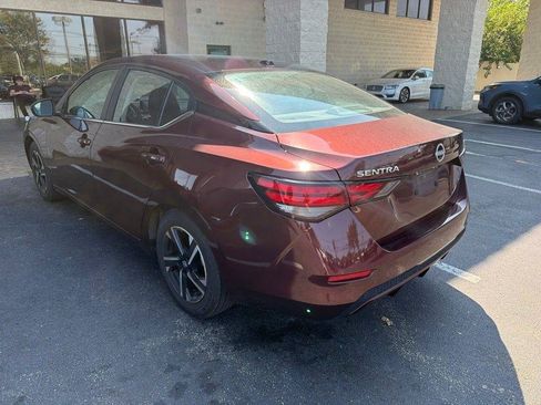 Used 2024 Nissan Sentra SV FWD image 6