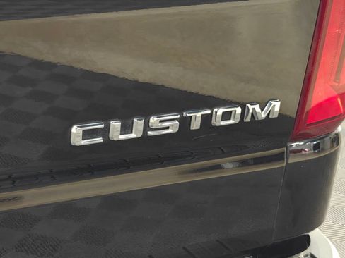 Used 2020 Chevrolet Silverado 1500 Custom w/ Custom Value Package RWD image 47