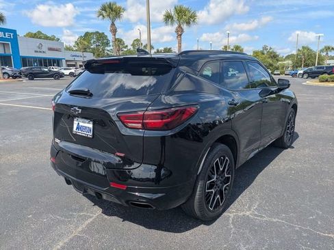 Used 2023 Chevrolet Blazer RS w/ Enhanced Convenience Package FWD image 3