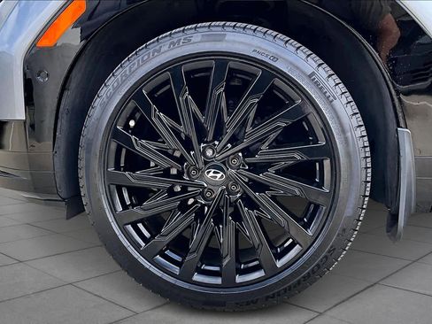 Used 2024 Hyundai Santa Fe Calligraphy image 9