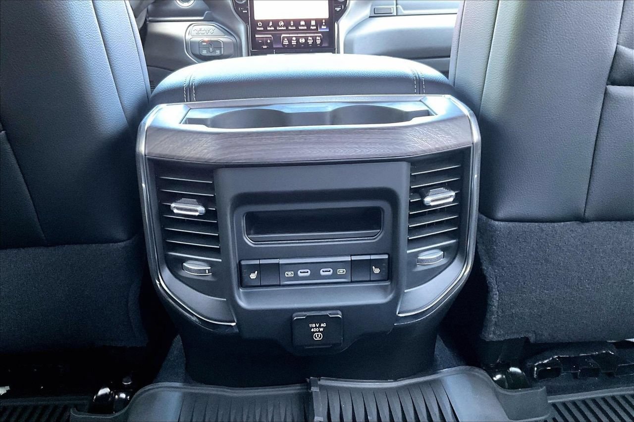 New 2026 RAM 3500 Laramie AWD/4WD image 16