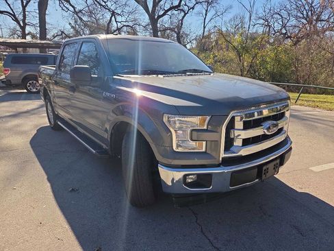 Used 2017 Ford F150 XLT image 8