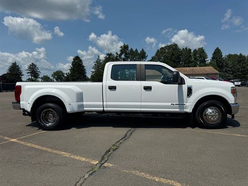 Used 2021 Ford F350 XL w/ Power Equipment Group RWD image 3