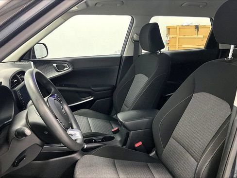 Used 2020 Kia Soul S FWD image 31