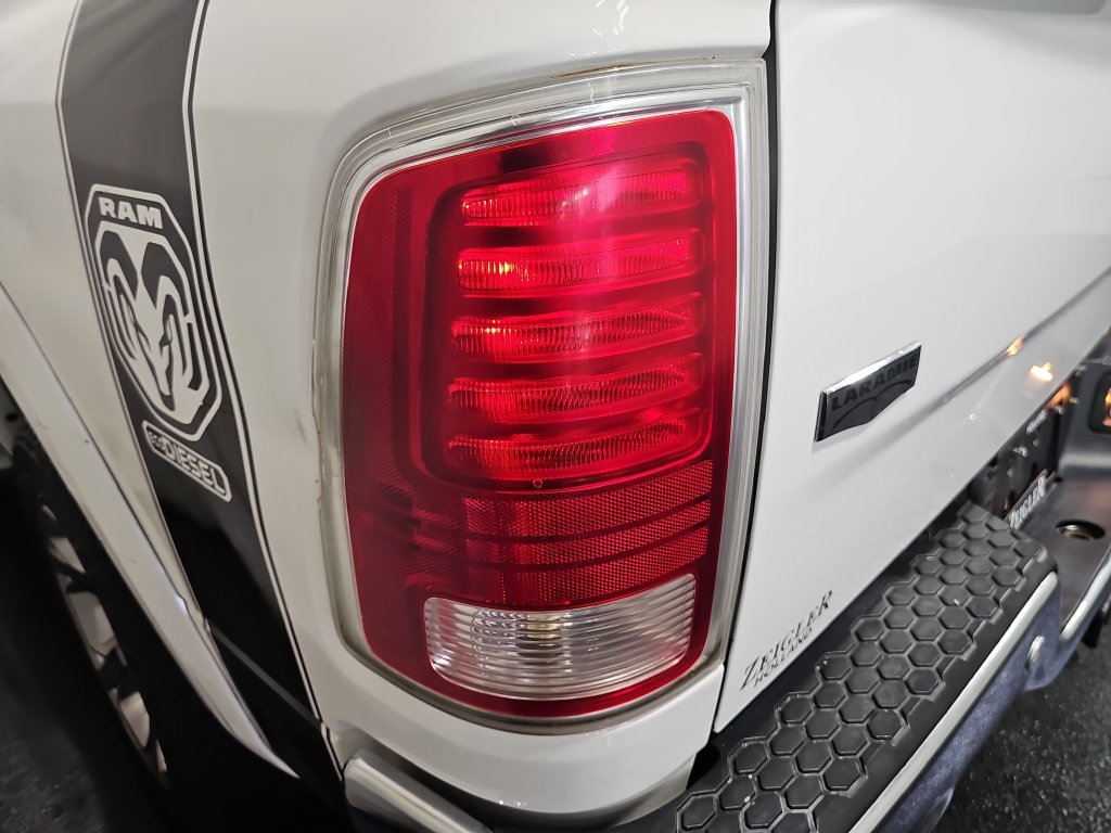 Used 2017 RAM 1500 Laramie w/ Convenience Group AWD/4WD image 33