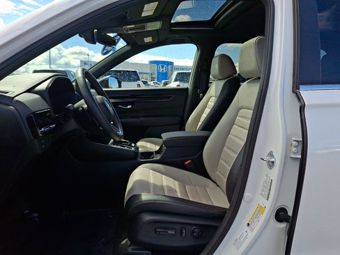Used 2023 Honda CR-V Sport Touring image 13