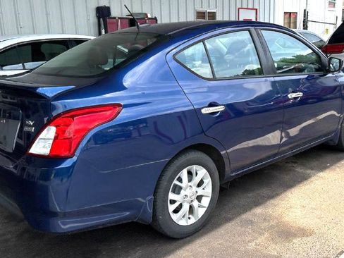 Used 2018 Nissan Versa SV w/ SV Special Edition Package image 4