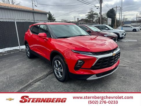 Used 2024 Chevrolet Blazer LT w/ Convenience Package FWD image 1