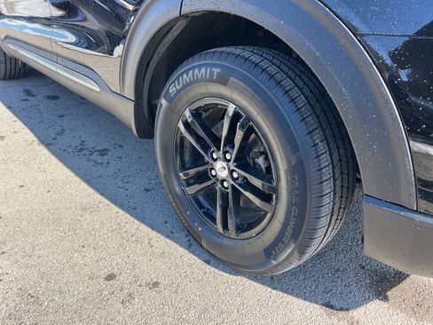 Used 2020 Ford Explorer XLT w/ Comfort Package image 31