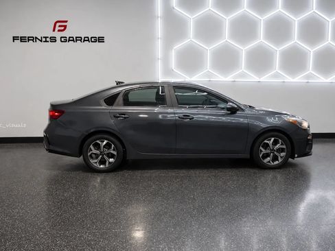 Used 2020 Kia Forte LXS FWD image 13