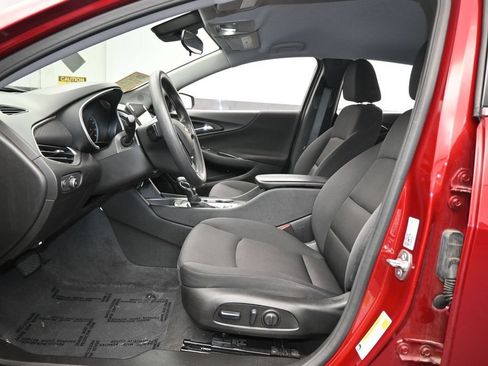 Used 2025 Chevrolet Malibu LT FWD image 11