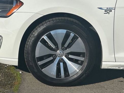 Used 2016 Volkswagen e-Golf SE w/ DC Fast Charging Package image 31