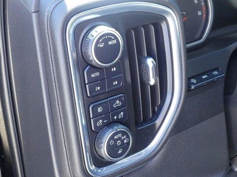 Used 2022 Chevrolet Silverado 1500 High Country w/ Technology Package AWD/4WD image 16