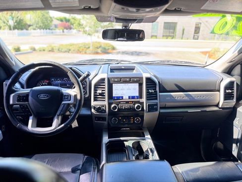 Used 2020 Ford F250 Lariat w/ FX4 Off-Road Package AWD/4WD image 9