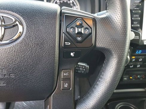 Used 2020 Toyota 4Runner SR5 image 27