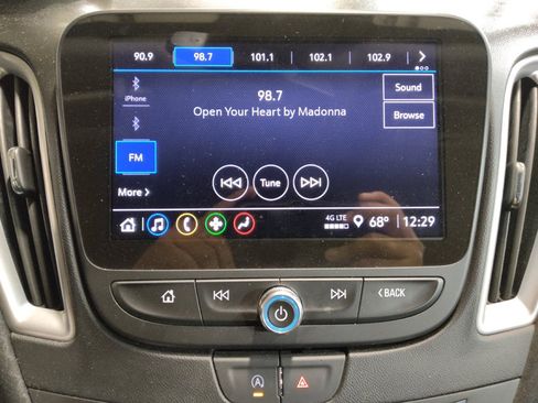 Used 2024 Chevrolet Malibu LT FWD image 25