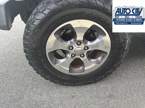 Used 2016 Jeep Wrangler Unlimited Sahara w/ Dual Top Group AWD/4WD image 7