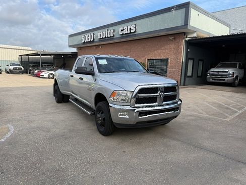 Used 2018 RAM 3500 Tradesman w/ Chrome Appearance Group image 2