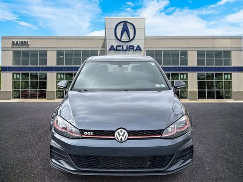 Used 2018 Volkswagen GTI SE w/ SE Leather Package FWD image 8