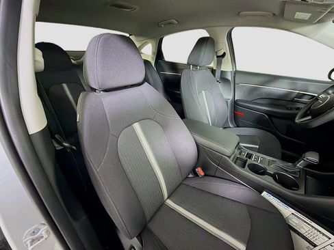 Used 2025 Hyundai Sonata SE FWD image 27