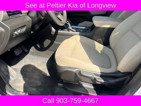 Used 2023 Chevrolet Traverse LS w/ Safety Package FWD image 15