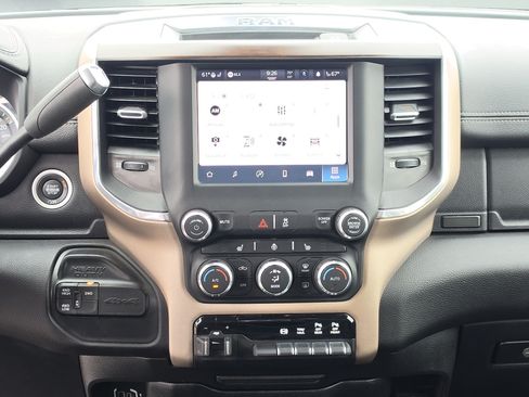 Used 2022 RAM 2500 Laramie AWD/4WD image 14