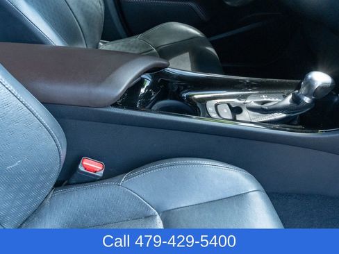 Used 2019 Toyota C-HR Limited FWD image 45