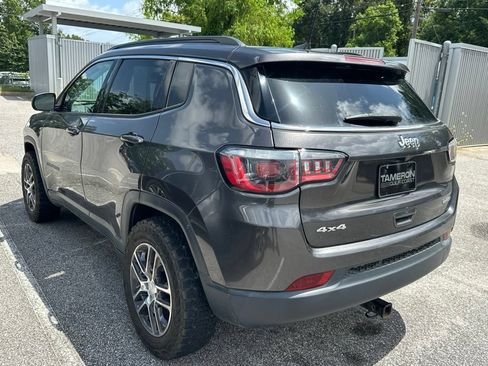 Used 2019 Jeep Compass Latitude w/ Popular Equipment Group AWD/4WD image 5