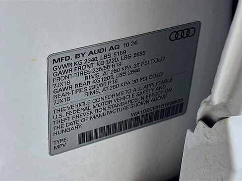Used 2025 Audi Q3 2.0T Premium AWD/4WD image 12