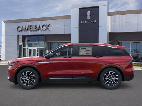 New 2026 Lincoln Nautilus Premier image 3