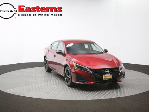 Used 2024 Nissan Altima 2.5 SR w/ SR Premium Package FWD image 50