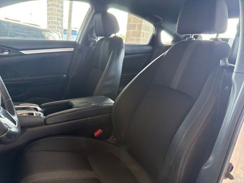 Used 2020 Honda Civic Sport image 16